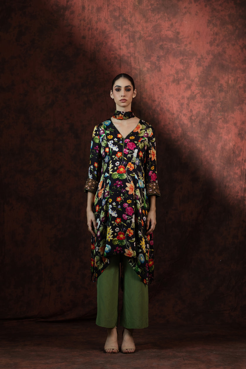 Midnight Bloom Floral Set